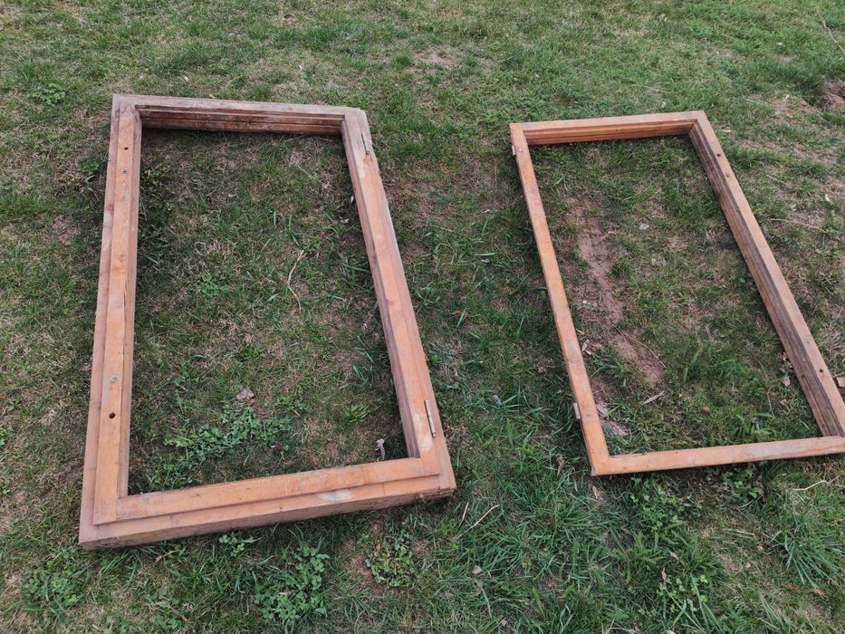 Продам деревянные оконные рамы без стекол