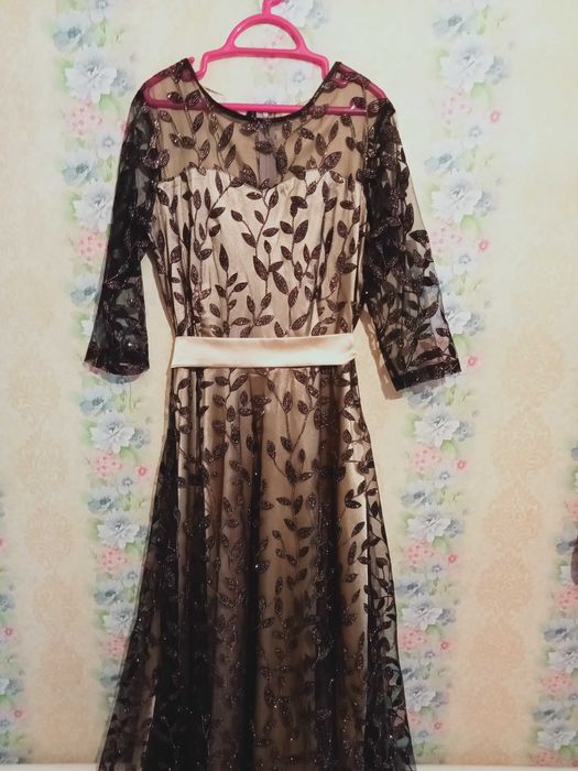 Нарядное платье 46размер