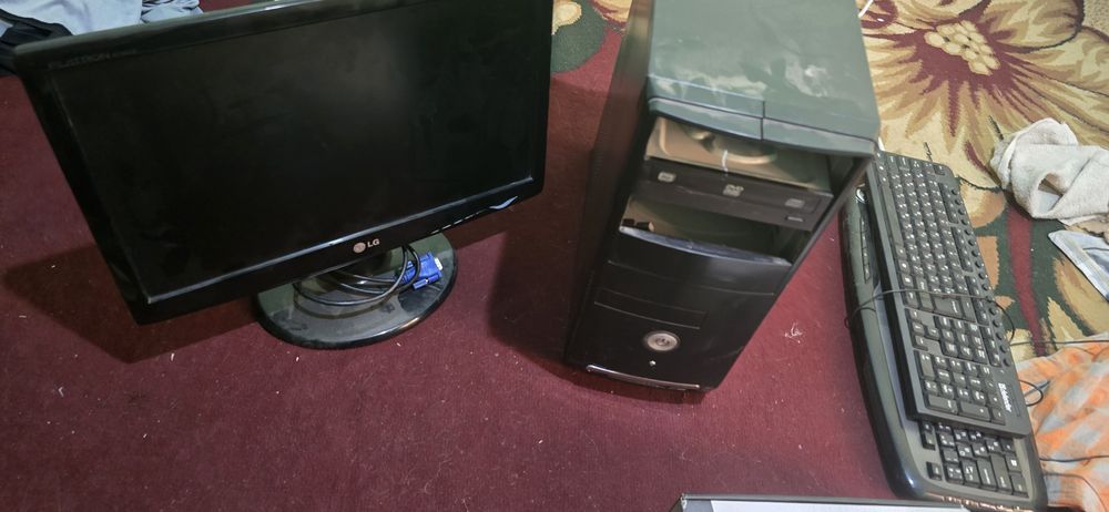 Компютер б/у сотилади