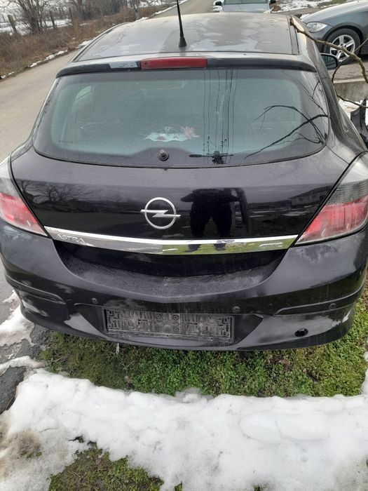 Vând întreaga sau dezmembrez