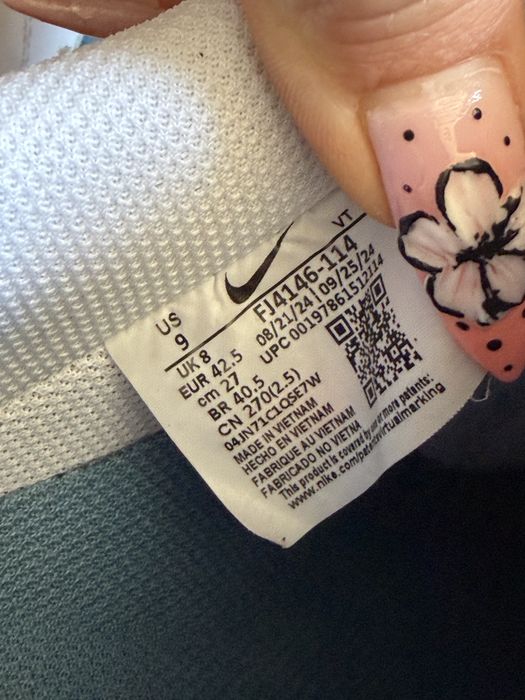 Оригинални бели кецове NIKE AIR FORCE 1 '07! 42,5 н