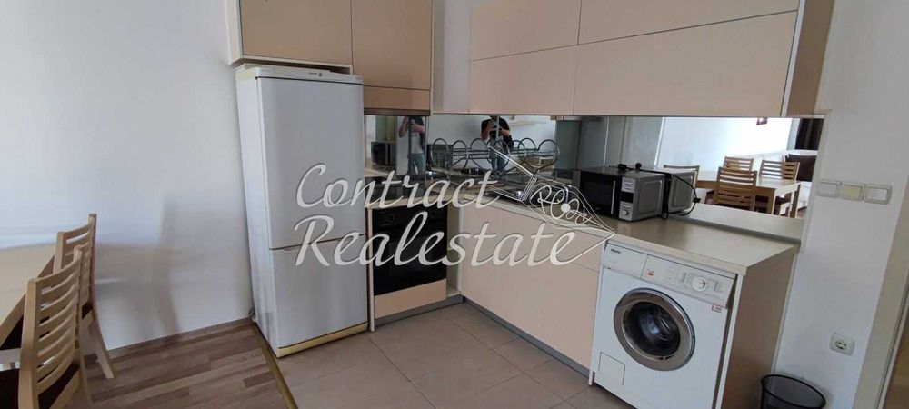 Дава се под наем Двустаен апартамент в Варна, Гръцка махала - 80 кв.м за 459 € - Снимка #2