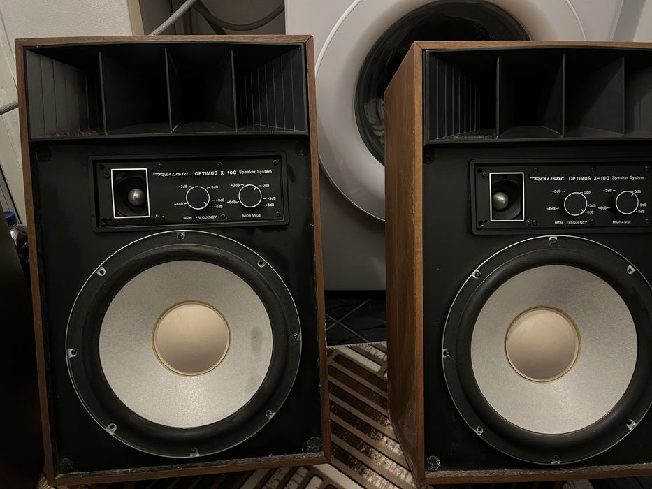 Boxe hi-fi  de camera