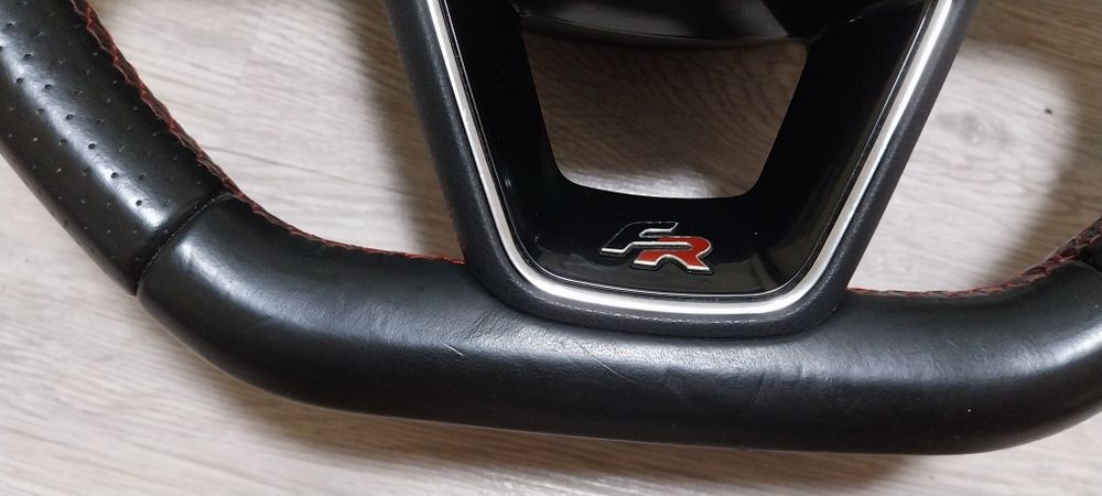 Volane seat FR tesite