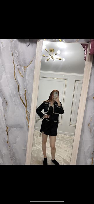 Продается новые платье! Цена: 10000