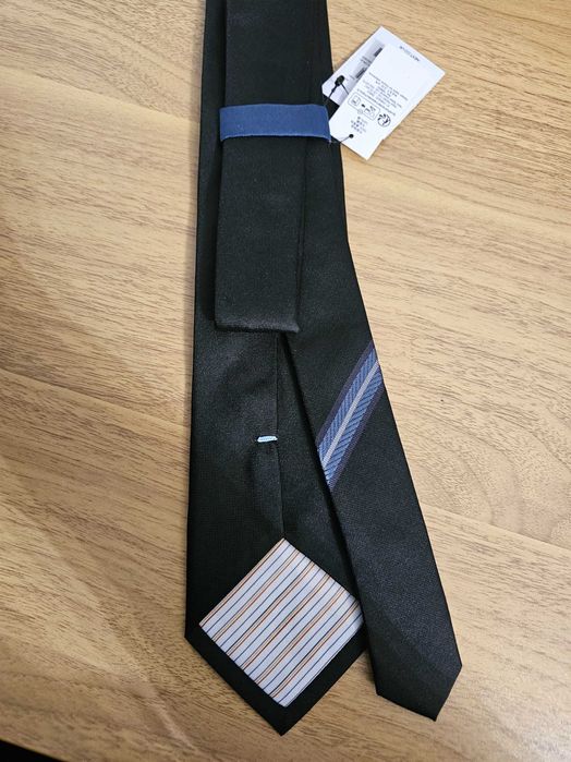 Cravata Next pe Negru Matase