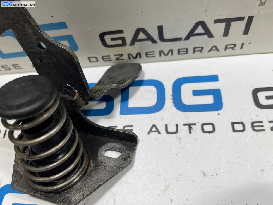 Mecanism Cui Carlig Blocare Inchidere Incuietoare Clapeta Deschidere Capota Motor BMW Seria 1 E81 E87 2004 - 2011 Cod 7071124 [B3475]