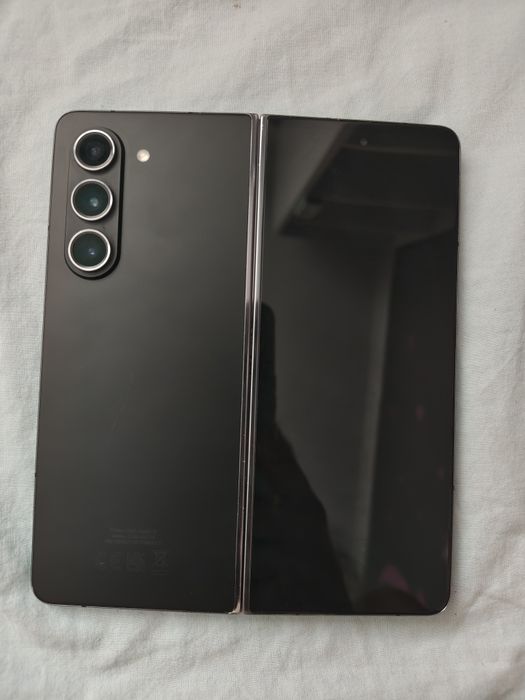 Samsung Galaxy Z Fold 5