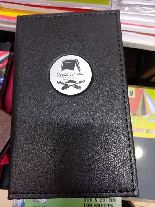 Меню для ресторанов, папки для руководителей, блокноты с вашим лого