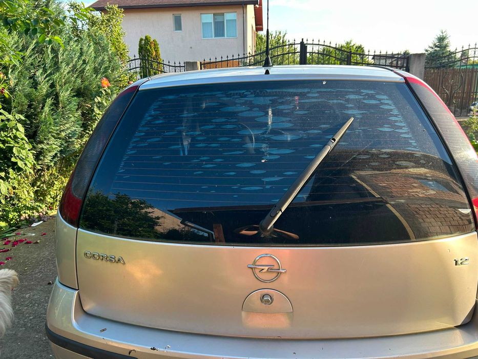 Vand Opel Corsa 2004 1.2 benzina