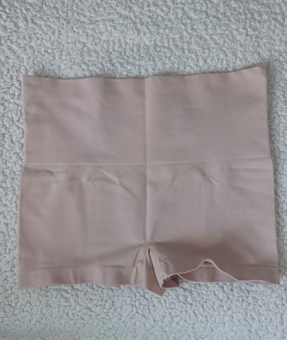 Spanx shaping panties