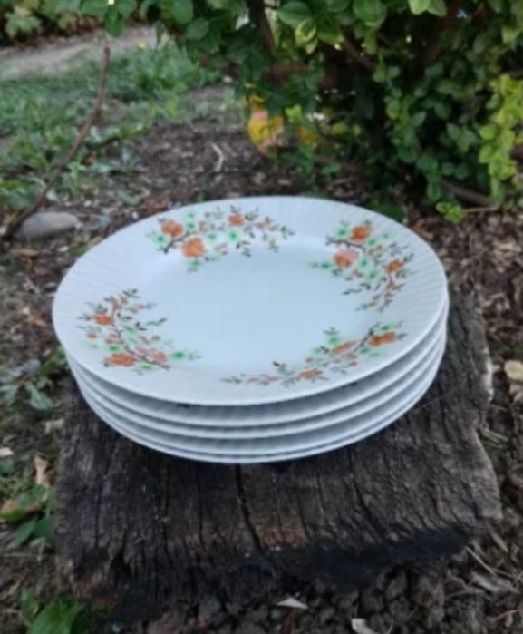 Чаши - стъкло, порцелан, керамика.