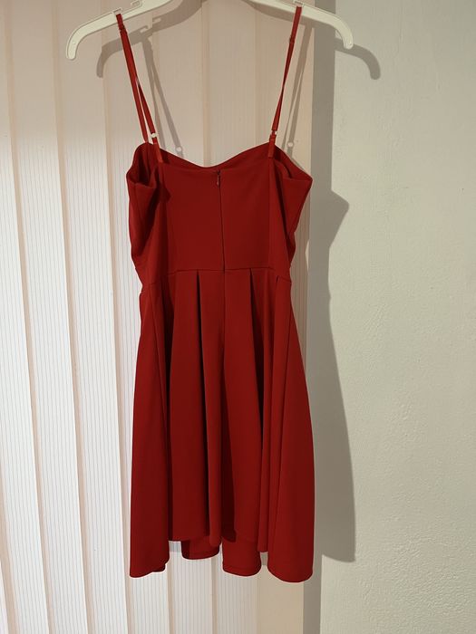 Официална рокля