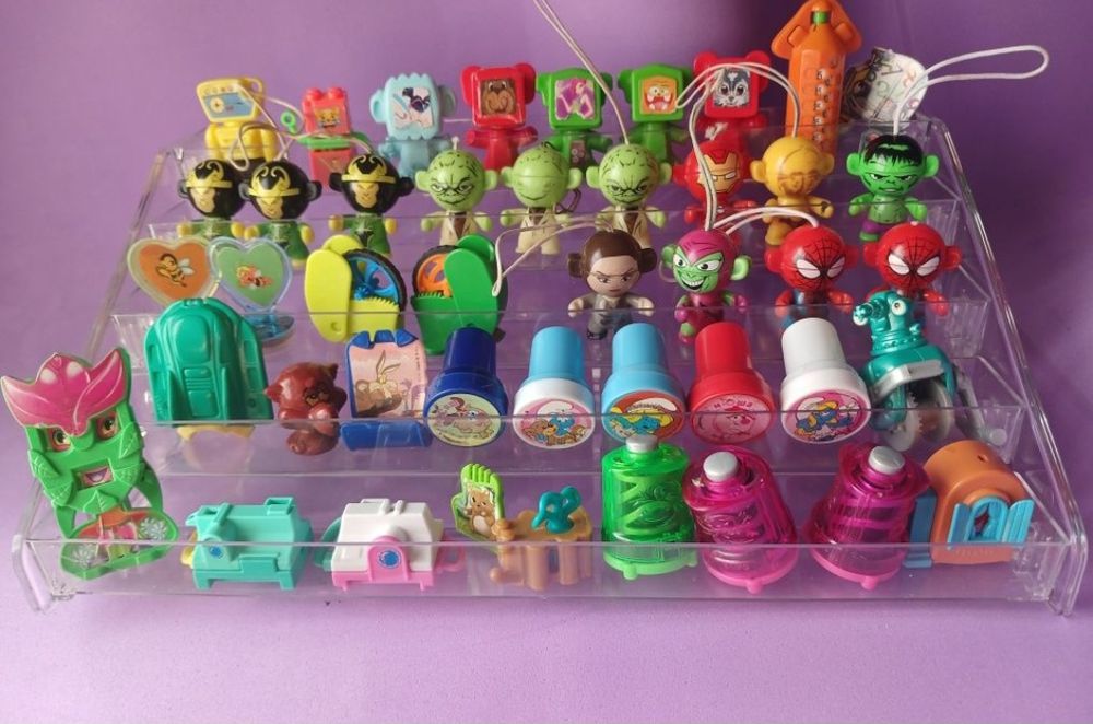 Продам фигурки из киндеров