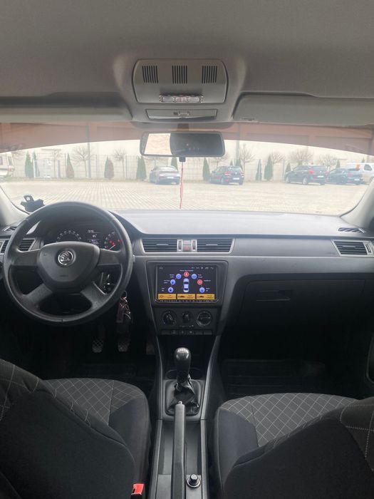 Vând Skoda Rapid 2013