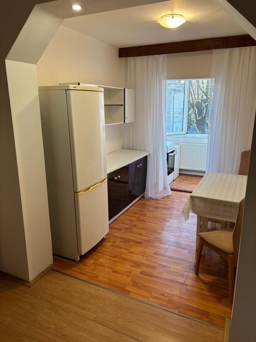 Inchiriez apartament 2 camere in Complexul Studentesc