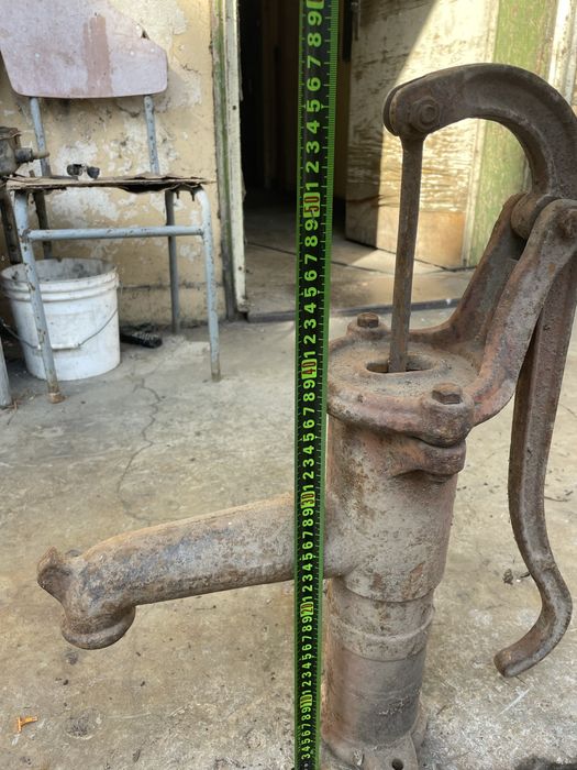 Ръчна помпа за вода