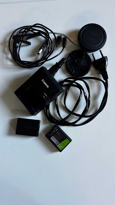 Kit complet DSLR Canon EOS 1300D(Stare impecabilă)