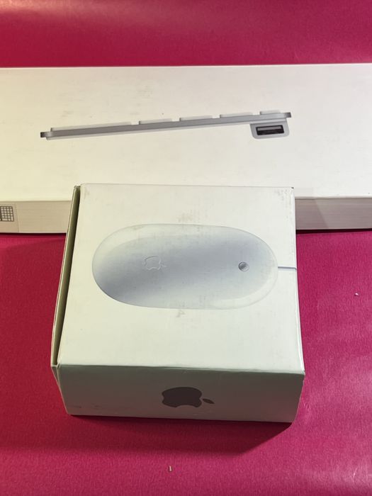 Apple Клавиатура и Мишка