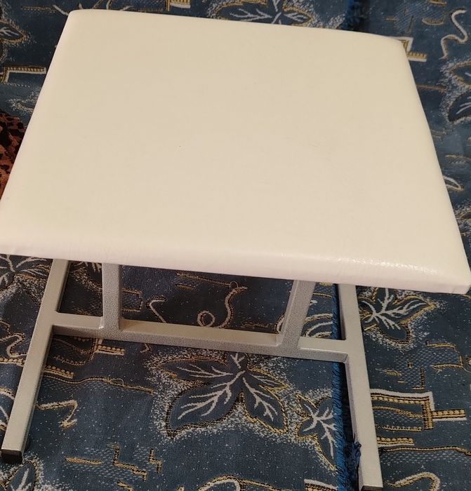 Продам стойка для педикюра