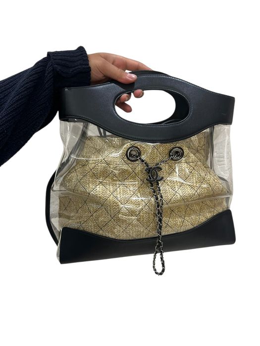 Chanel Veneta Bottega  Valentino Balenciaga D&G