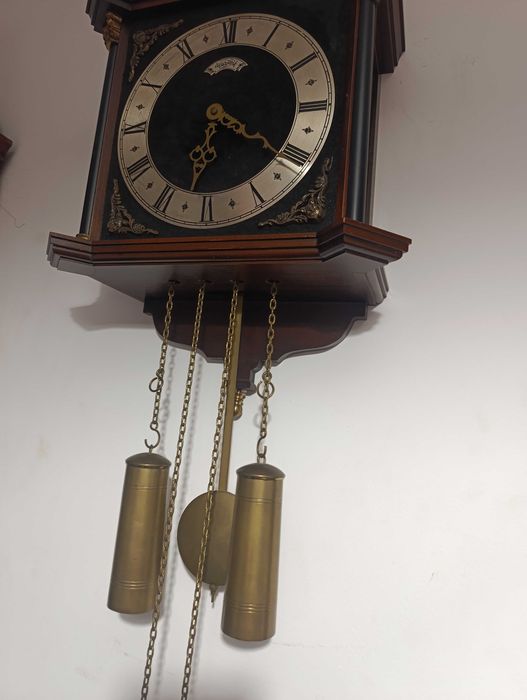 Ceas vintage cu pendula