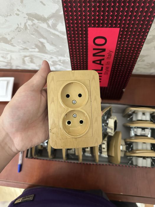 Переключатели, розетки