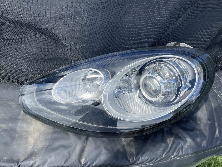 Ляв фар Porsche Panamera Facelift