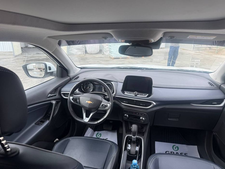 Chevrolet Tracker 2023 — 3