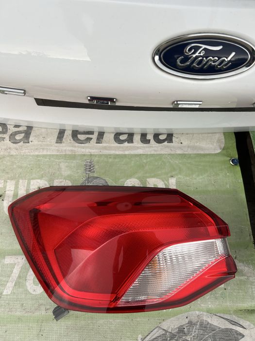 Stop stânga aripă  faord Ford Focus hatchback