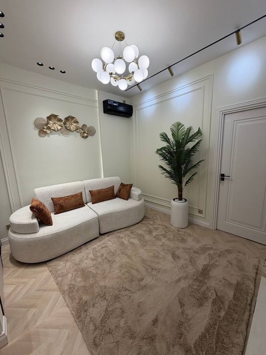 Продаётся 2 комнатная ЖК Poytaxt Residence 45квм;м2 ор-р: Ул.Махтумкул