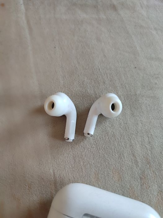 беспроводные наушники Apple