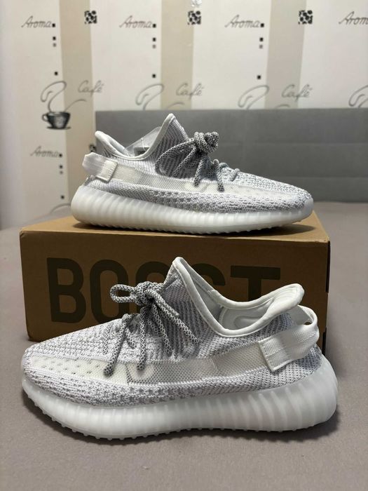 Yeezy 350 v2 negri/albi/gri