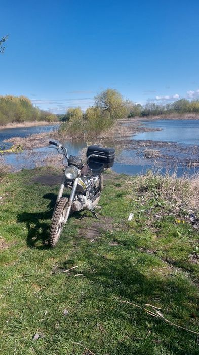 Vând scuter / moped tip cross