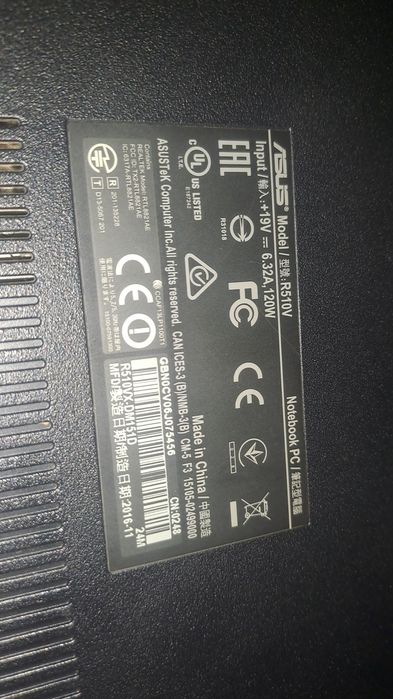 Laptop de vânzare