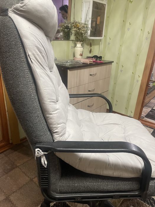 Продам мягкое кресло, состояние отличное!