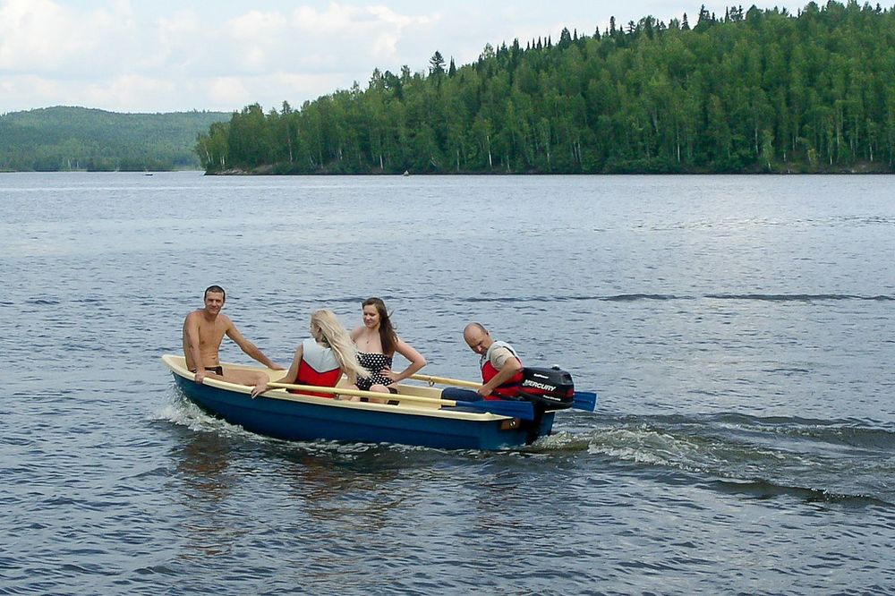 Продам лодки прогулочные