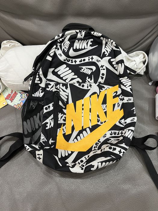 Училощна раница nike