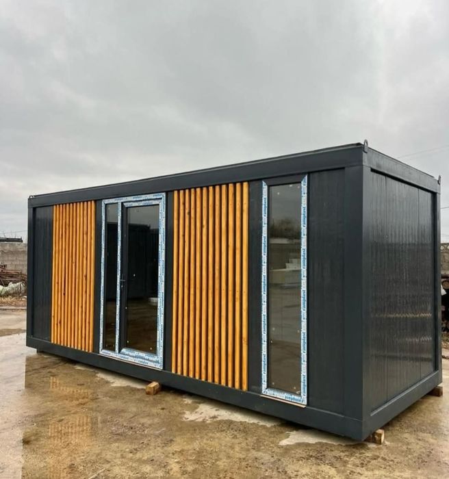 Vand container tip pe comanda