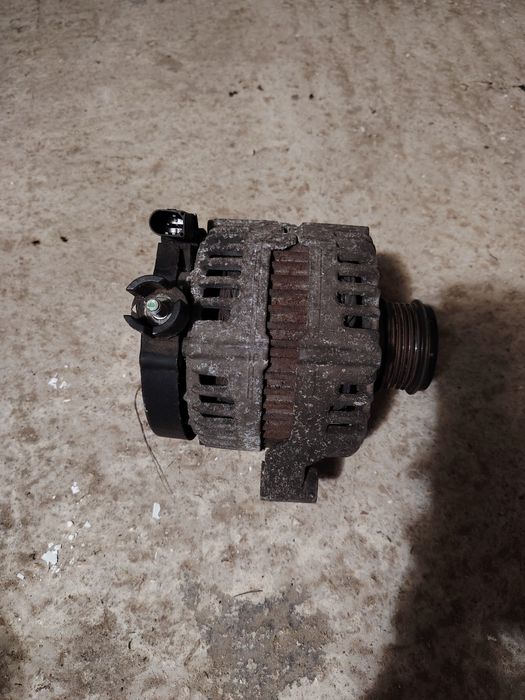 Алтернатор/динамо Volvo V50