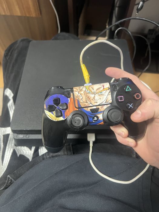 Vand ps4 slim modat 10.01