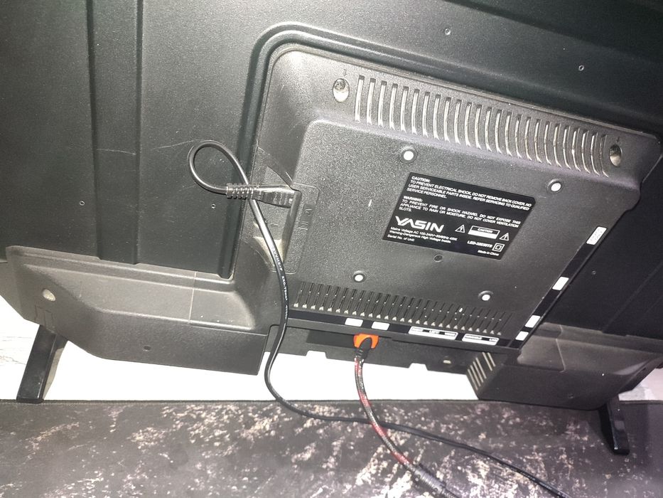 Телевизор Yasin продам срочно