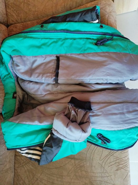 Мъжко Зимно Яке Adidas, Kато Ново, Леко и Много Топло. Размер L.