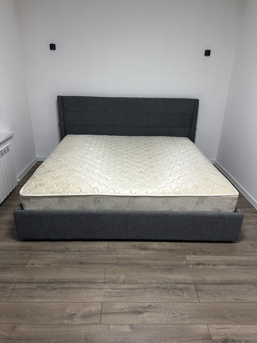 Продвм  кровать 2x2 в хорошем состоянии