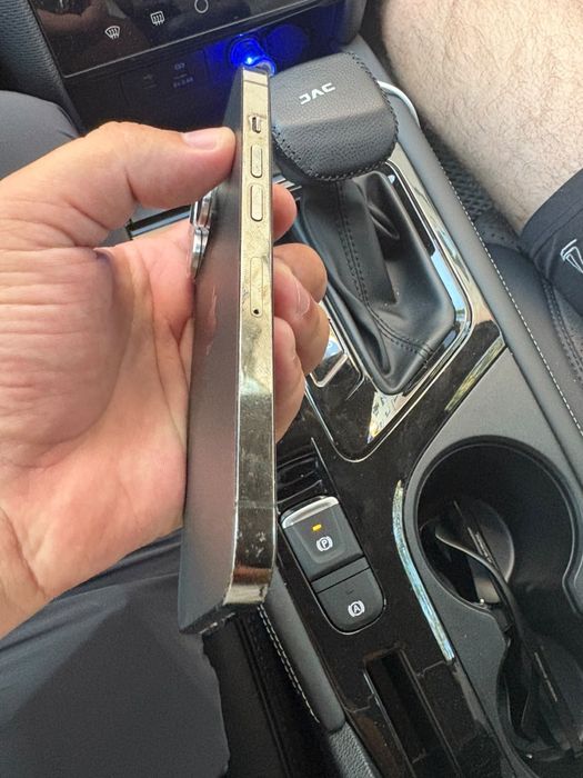 Продам iphone 13 pro