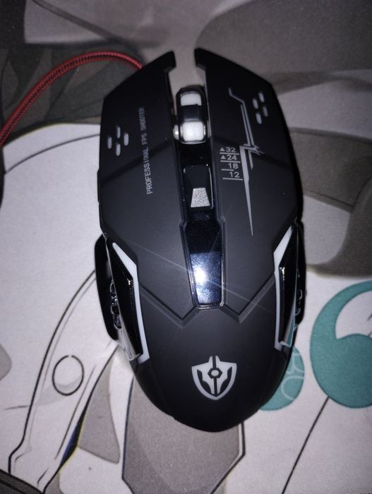 Продам игровую мышь