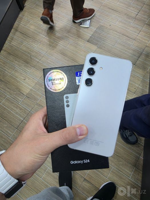 S24 256gb DUAL sotiladi korobkalik