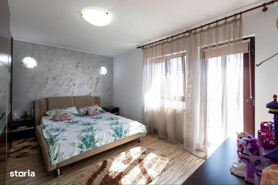 Casa P+E+M finisata, Hemeius