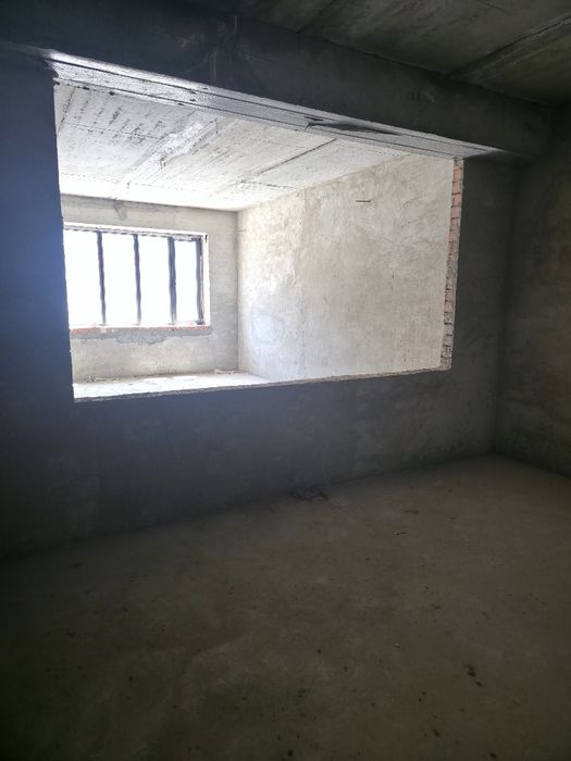 Gorgaz Qizil domda 2 xonalik kvartira sotiladi