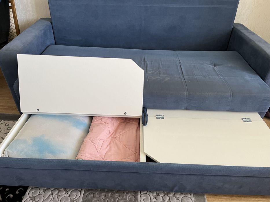 Продам диван срочно